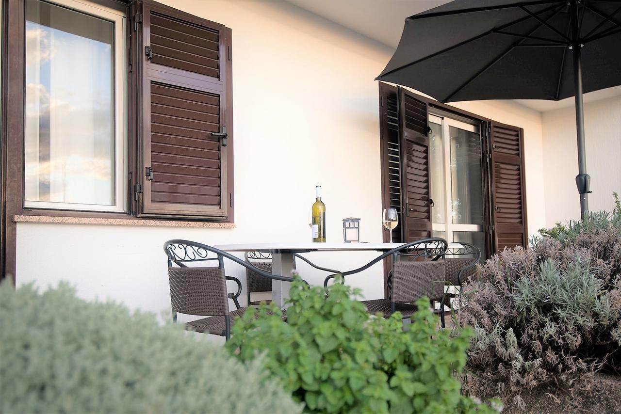 Apartments Sandra Пореч Экстерьер фото